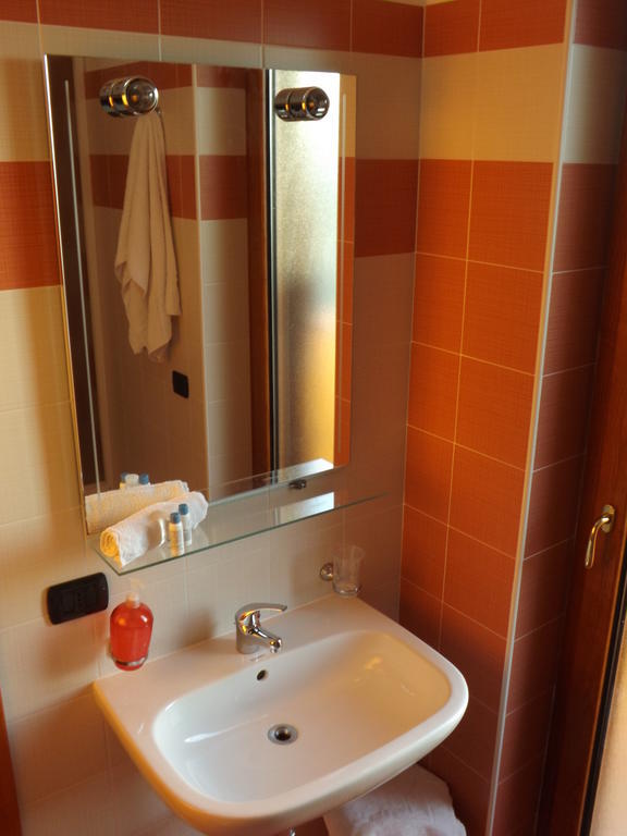 Bed & Breakfast La Villetta Botricello Chambre photo